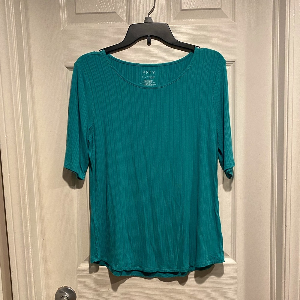 Apt. 9 Aqua women’s top